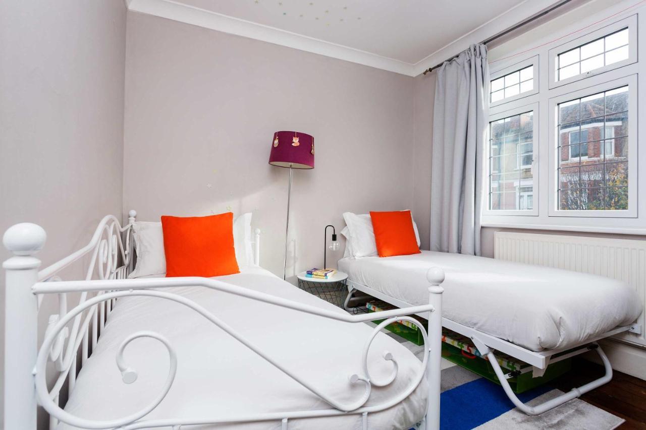 Veeve - Wimbledon Wildflower London Bagian luar foto